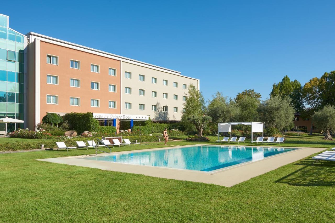 Anusca Palace Hotel Castel San Pietro Terme Exteriör bild